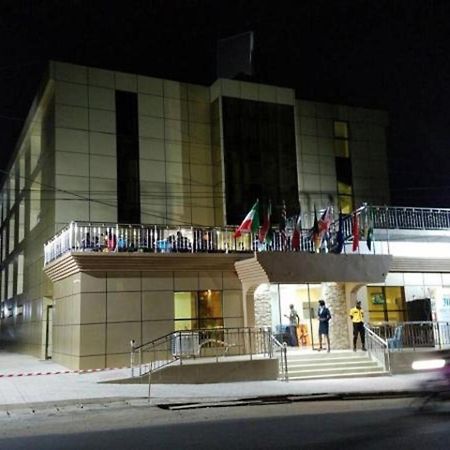 Mbayaville Hotel Douala Exteriér fotografie